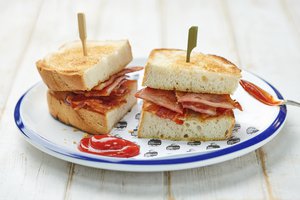 Bacon Butty – Grilled sweet cured bacon, toasted b